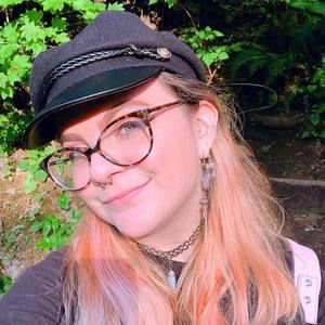 Meet your Posher, Kiana